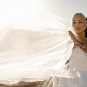 Meet your Posher, Belle